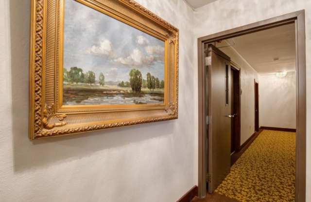 The Carlyle of Queen Anne Gallery 3