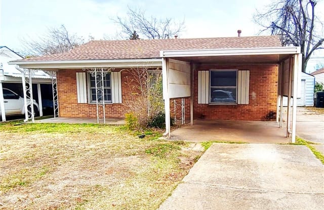 315 E Harmon Drive - 315 East Harmon Drive, Midwest City, OK 73110