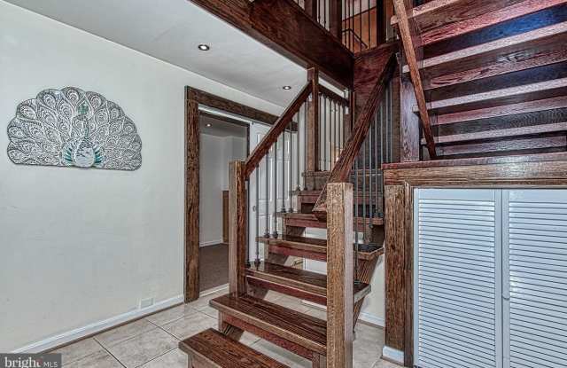 9400 VAN ARSDALE DRIVE photos photos