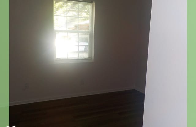 209 Lark Drive Gallery 2