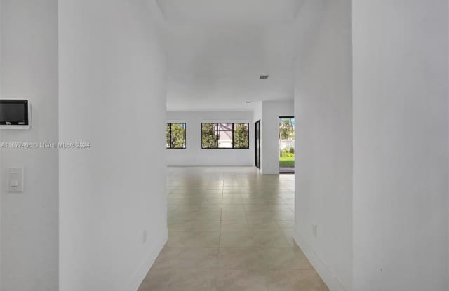 4442 SW 178th Ave Gallery 4