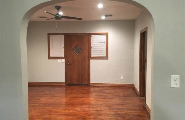 119 25th Gallery 2