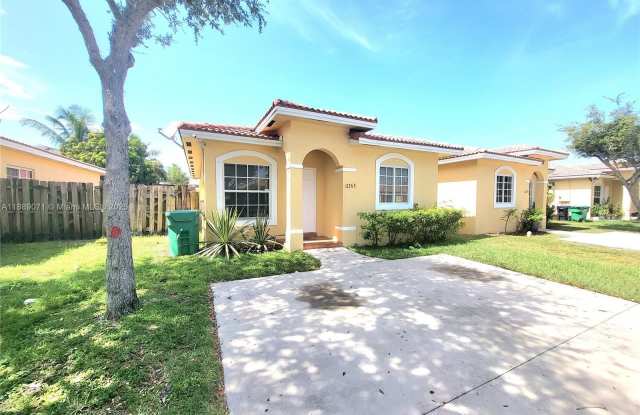 12263 SW 214th Ln - 12263 Southwest 214 Lane, Goulds, FL 33177