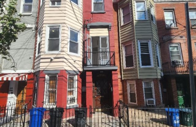 266 Summit Ave 3 - 266 Summit Avenue, Jersey City, NJ 07306