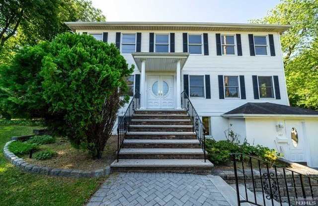 197  Kinderkamack Road - 197 Kinderkamack Road, Oradell, NJ 07649