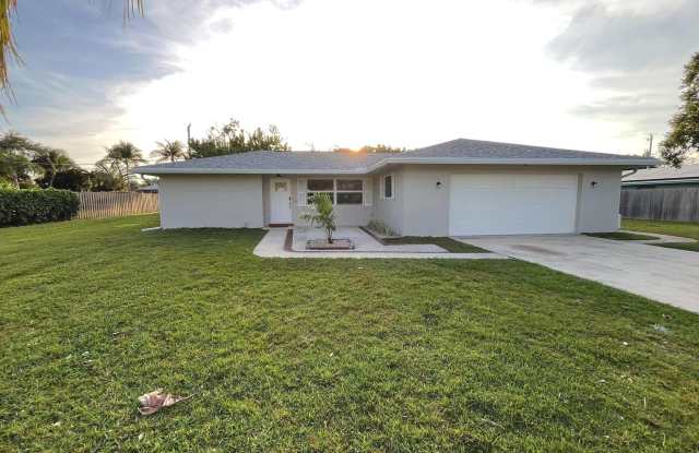 Updated 3 bedroom 2 Bathroom home in Beau Rivage! photos photos