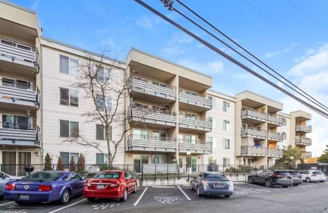 949 North 35th Street - 949 North 35th Street, Seattle, WA 98103