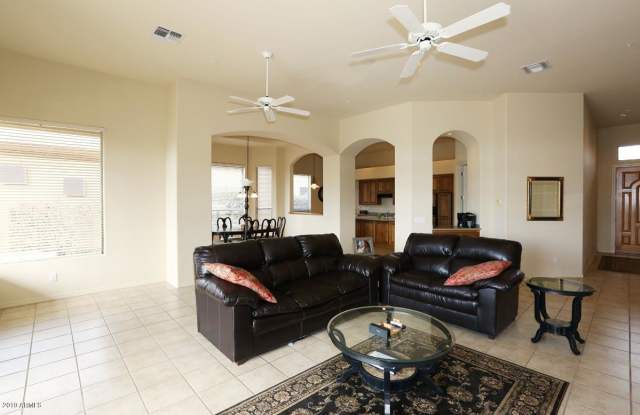 9639 E CAVALRY Drive Gallery 2