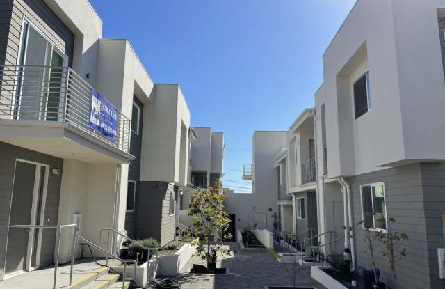 Luxury Condos in the Heart of Ventura with Ocean Views! photos photos