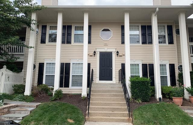 3051 TREVOR HOUSE DRIVE - 3051 Trevor House Drive, Oakton, VA 22124