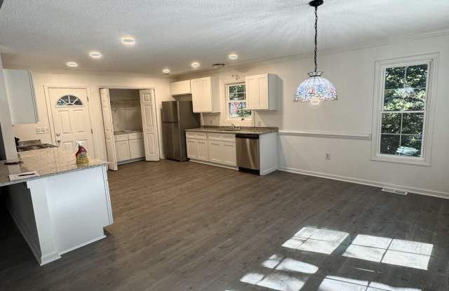 704 Valley Brook Road S Gallery 3