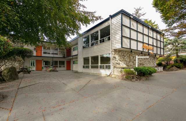 9043 35th Ave SW Gallery 3