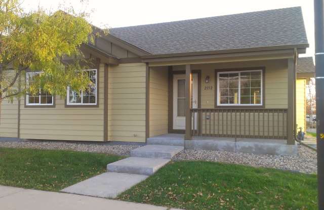 2152 E 11th Street photos photos