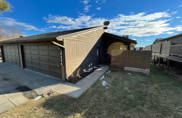 Spacious Condo in West Billings with a tennis court, basketball court  pool! - 2224 Myrtle Drive, Billings, MT 59102