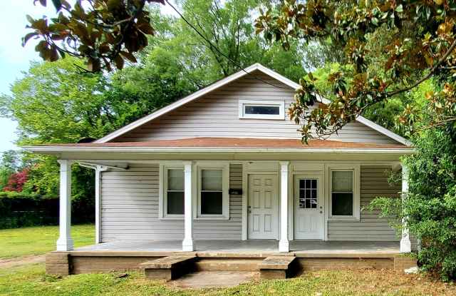 Lovely 2 Bedroom with a Large Yard! photos photos