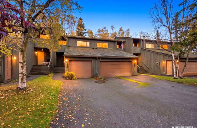 Eastridge Townhome Gallery 1