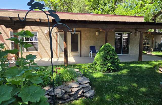Cottage on quiet lot photos photos