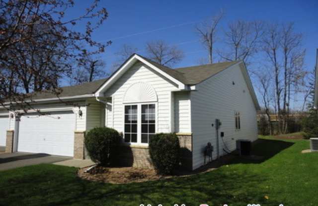 3555 Zinnia Lane N - 3555 Zinnia Lane North, Plymouth, MN 55441