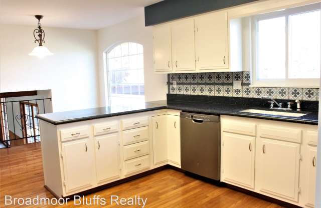6815 Dauntless Court Gallery 4