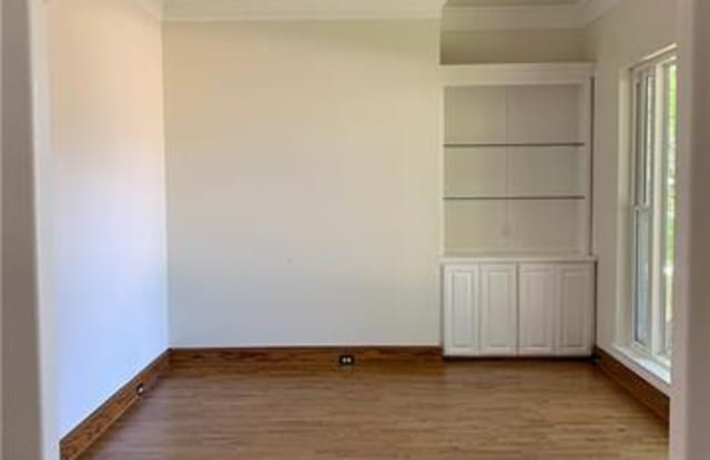 4104 Forbes Drive Gallery 4