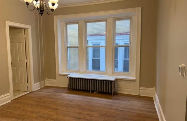 19 S Madison Street Gallery 4