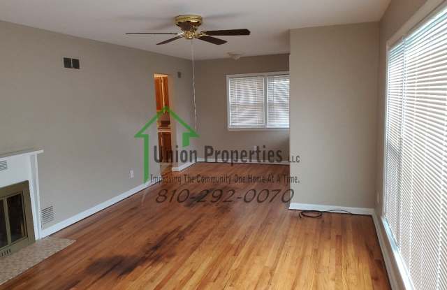 4034 Pine Grove Avenue photos photos