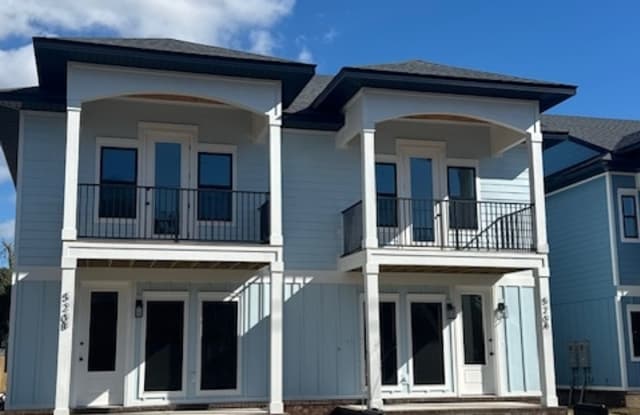 520 N Devilliers Street - 1 photos photos