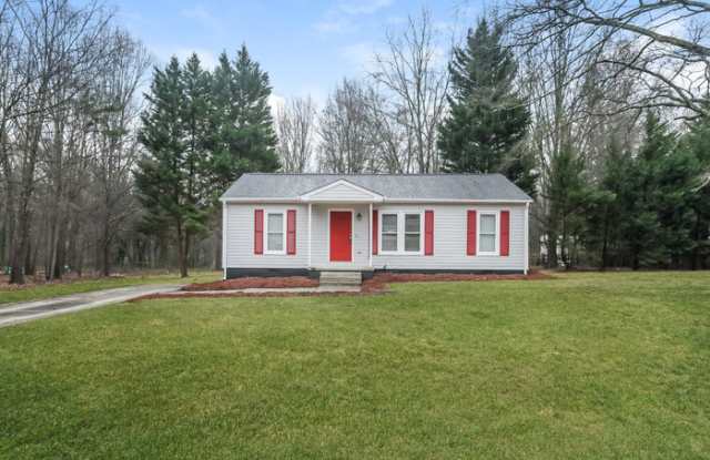 326 Catawba Circle South - 326 Catawba Cir N, Indian Trail, NC 28104