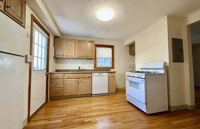 5 Rifle Ct. - 5 Rifle Court, Watertown Town, MA 02472