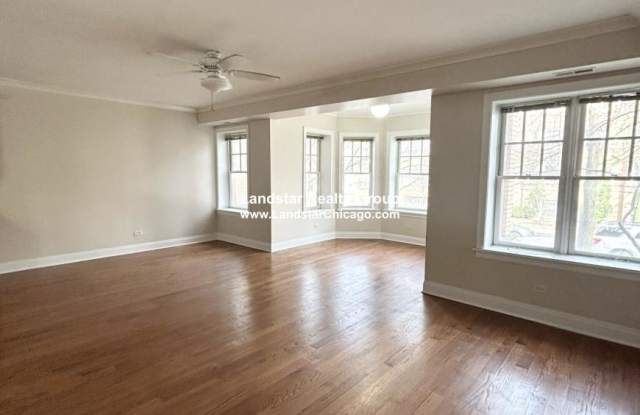 2702 West Ainslie St. photos photos