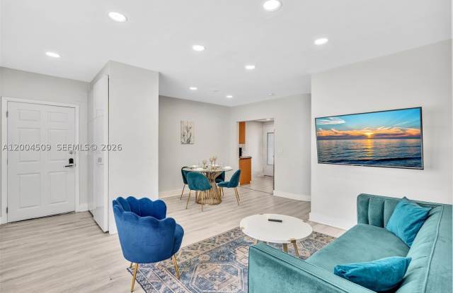 10000 E Bay Harbor Dr Gallery 3