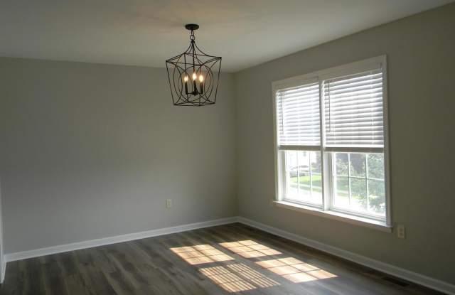 103 TURTLEBACK Court Gallery 4