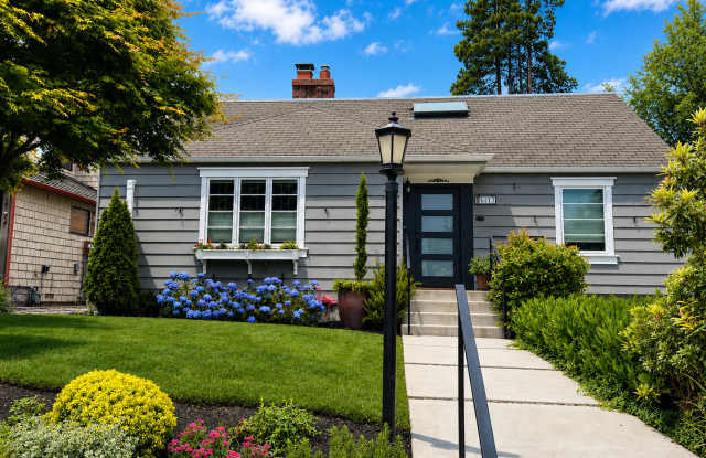 Laurelhurst Home photos photos