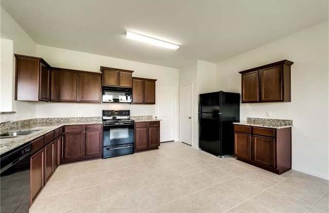 6016 Amber Cliff Lane Gallery 3