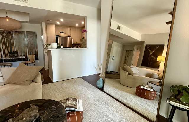 2020 Camino De La Reina - 204Apt 204 Gallery 3