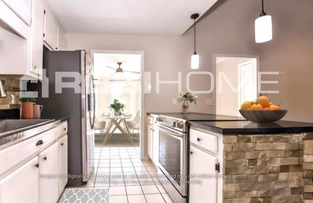 1022 Brisbane Lane Southeast Gallery 2