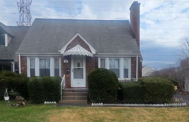 1 Cresthaven Drive photos photos