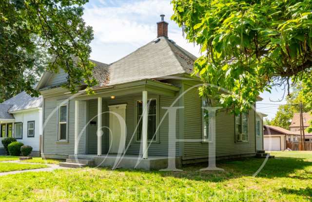 Great 2 Bedroom with Classic Finishes photos photos