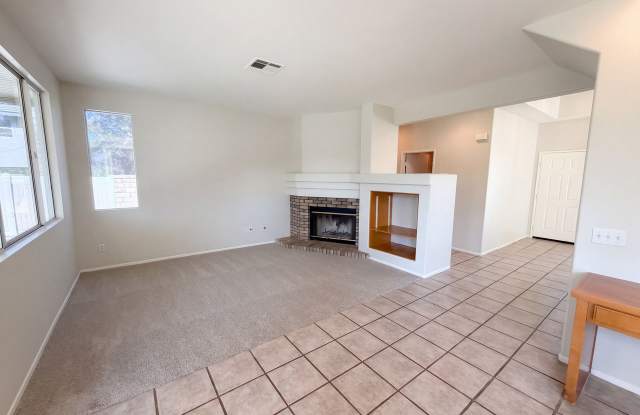 33826 Glenoaks Dr Gallery 2