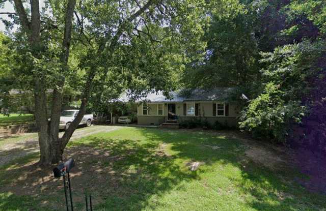 908 Moss Hill Drive photos photos