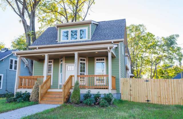 2201 Wickerson Ave. Nashville, TN 37210 photos photos