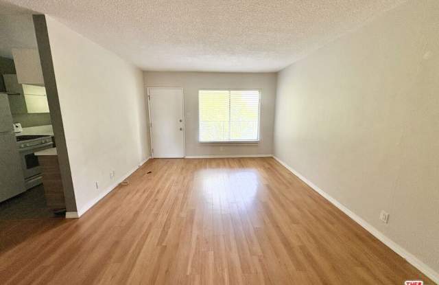 534 Santa Clara Ave Gallery 1