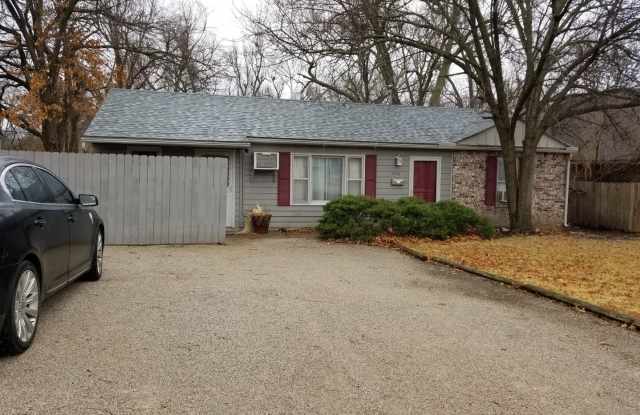 Very nice 3BR Rancher with appliances near Shunga Trails! photos photos