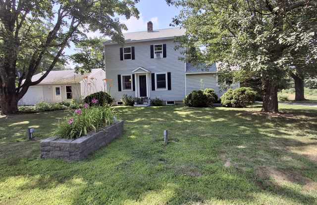 574 Main StreetUnit 100 - 574 Main Street, Damariscotta, ME 04543