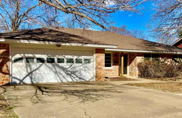 Gorgeous! Completely Remodeled 3/2/2 in Bayless with Washer/Dryer and Fridge! Gallery 4