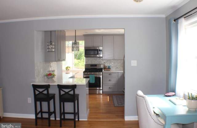 100 MOORE AVENUE SW Gallery 2