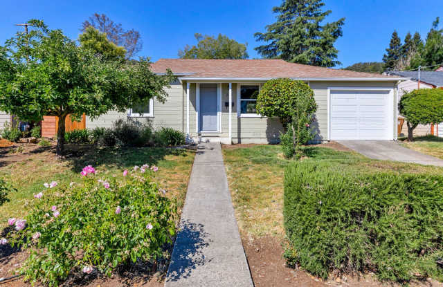 2 bedroom 1 bathroom - 205 Homewood Avenue, Napa, CA 94558