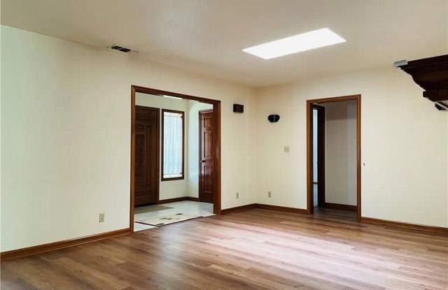 109 Sandra Avenue Gallery 4