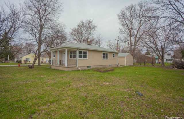 20150 PENNSYLVANIA Road Gallery 3