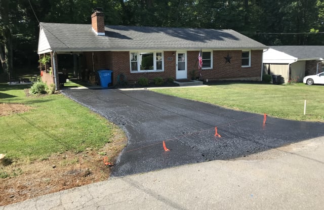 5116 Youngwood Drive Northwest - 5116 Youngwood Drive Northwest, Roanoke, VA 24017